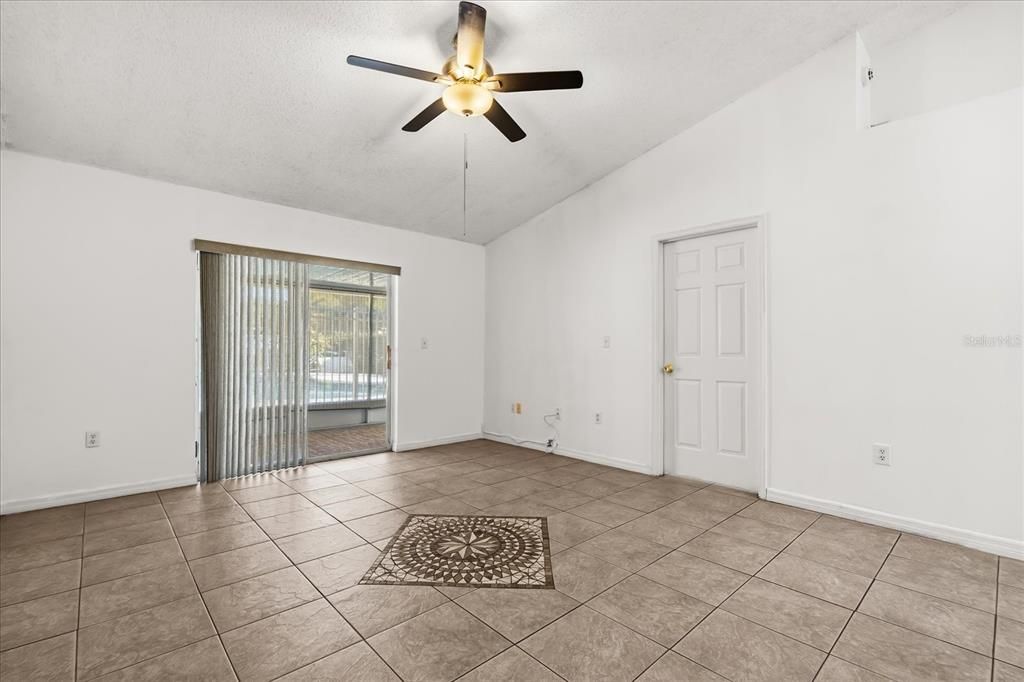 На продажу: $260,000 (3 спален, 2 ванн, 1263 Квадратных фут)