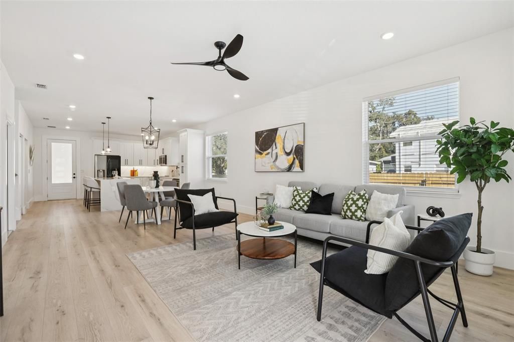 For Sale: $439,999 (3 beds, 3 baths, 1659 Square Feet)