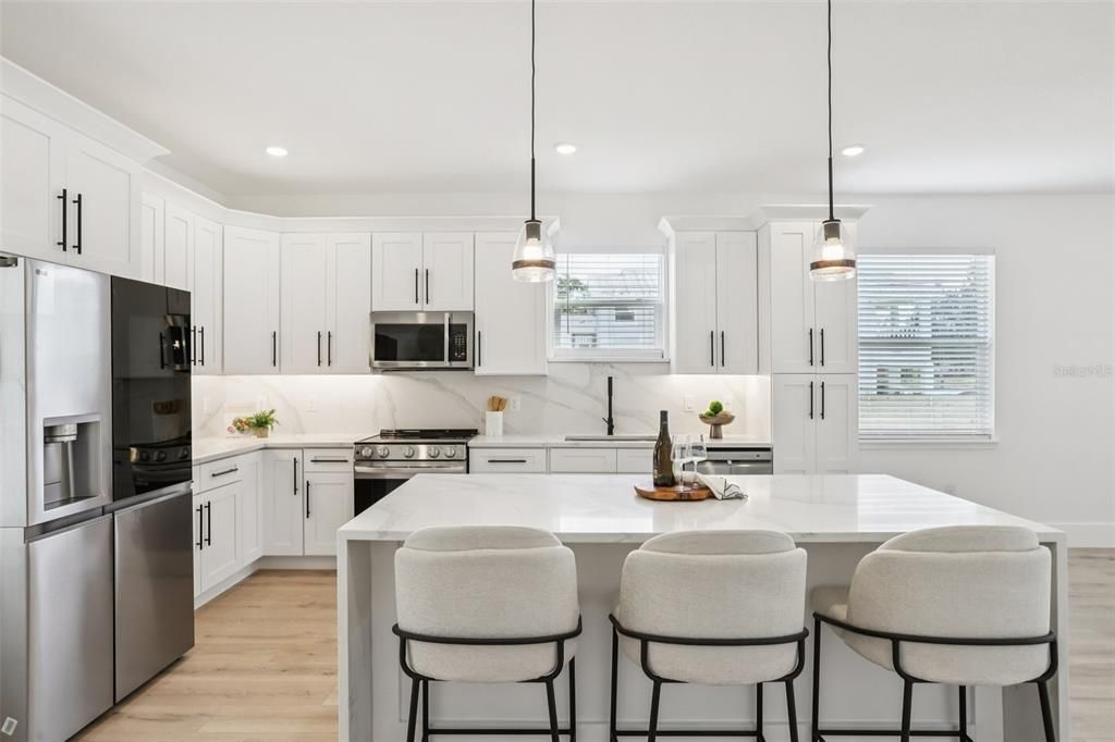 For Sale: $439,999 (3 beds, 3 baths, 1659 Square Feet)