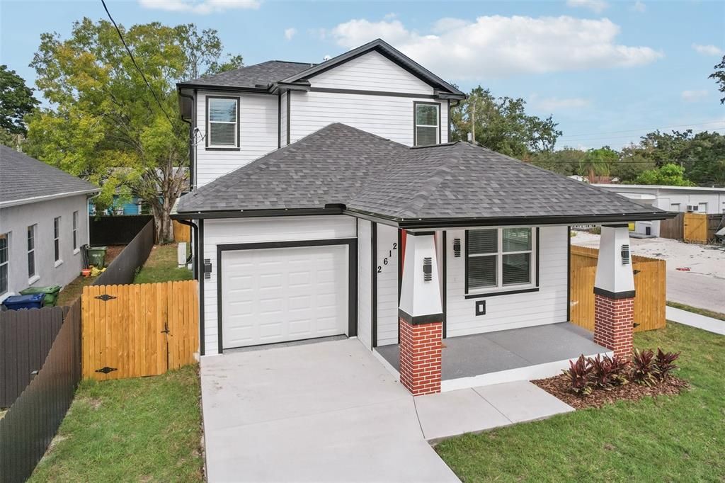 For Sale: $439,999 (3 beds, 3 baths, 1659 Square Feet)