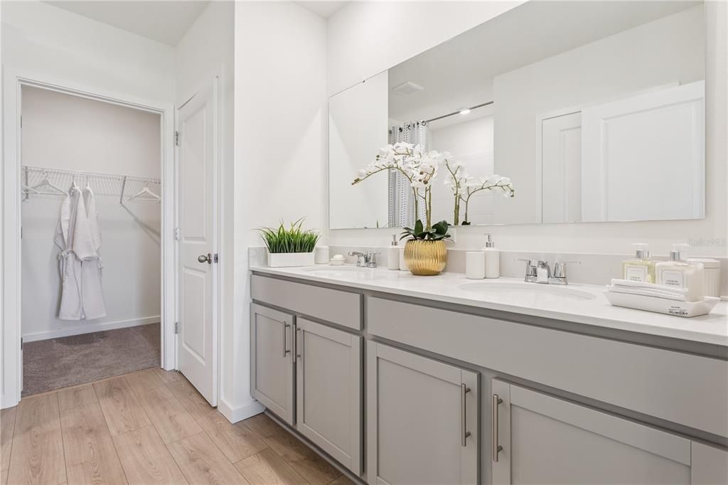 待售: $513,990 (5 贝兹, 3 浴室, 2663 平方英尺)