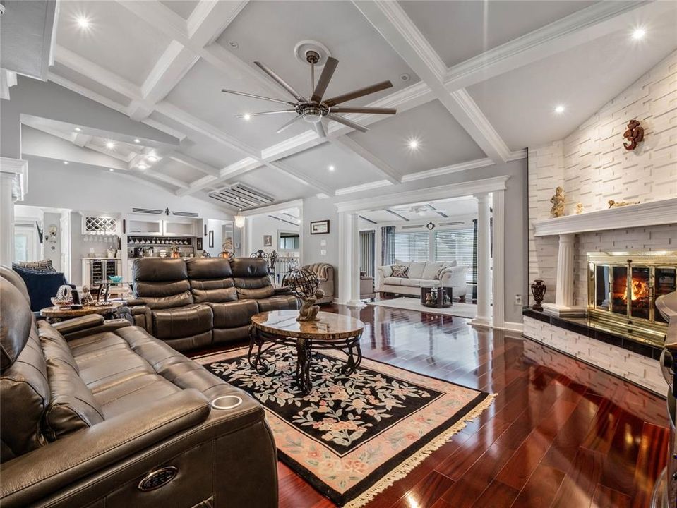 For Sale: $1,249,000 (4 beds, 4 baths, 3629 Square Feet)