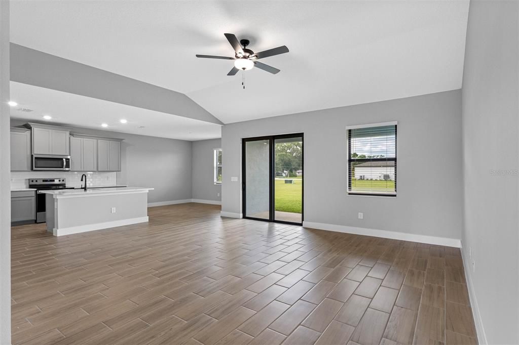 En Venta: $549,900 (3 camas, 2 baños, 1680 Pies cuadrados)