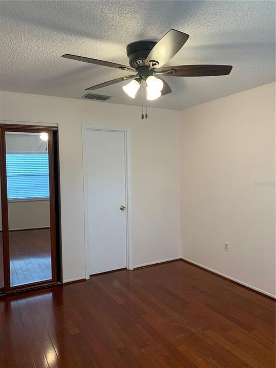 For Rent: $1,975 (3 beds, 2 baths, 1114 Square Feet)