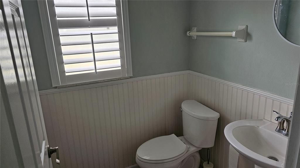 待售: $115,000 (1 贝兹, 1 浴室, 800 平方英尺)