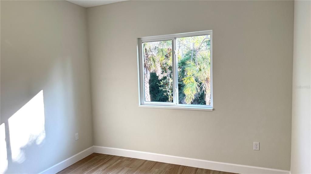 For Rent: $2,250 (4 beds, 2 baths, 1642 Square Feet)