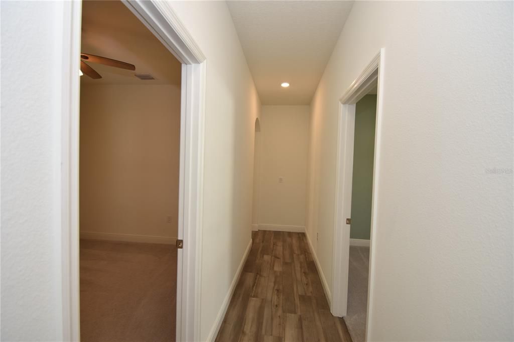 出租: $2,500 (4 贝兹, 2 浴室, 2003 平方英尺)