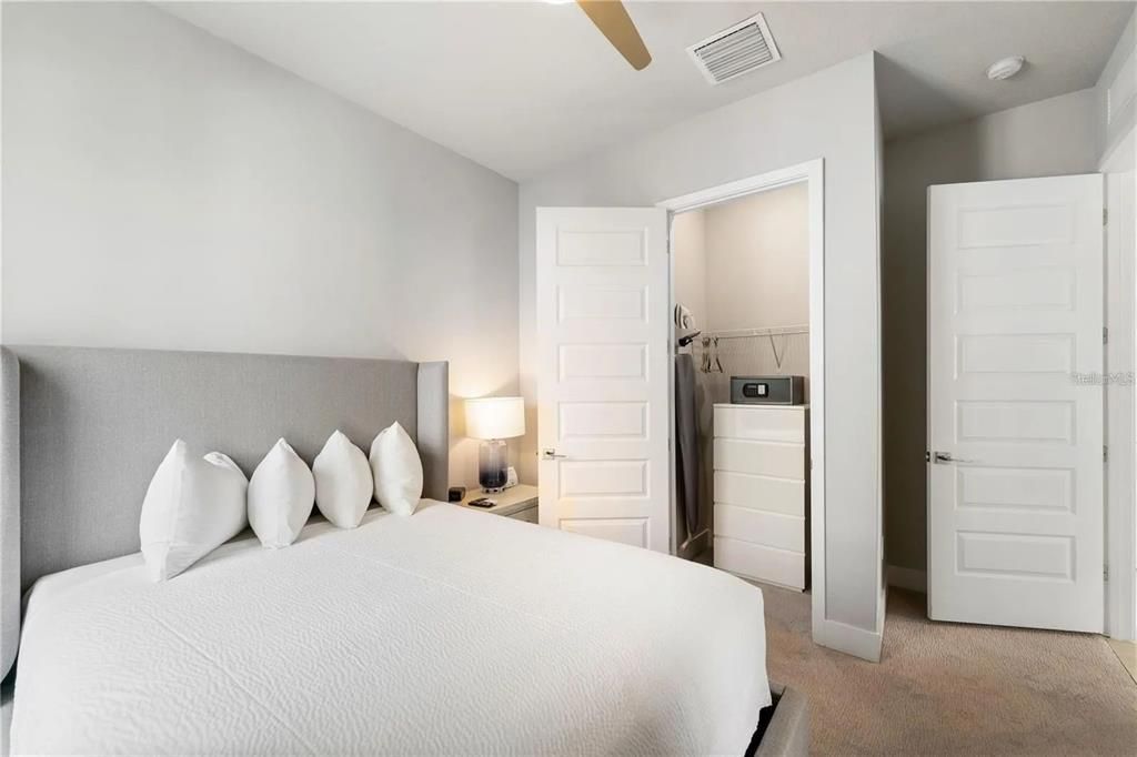 На продажу: $490,000 (4 спален, 3 ванн, 2630 Квадратных фут)