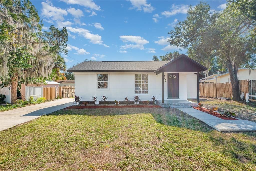 待售: $325,000 (3 贝兹, 2 浴室, 1424 平方英尺)