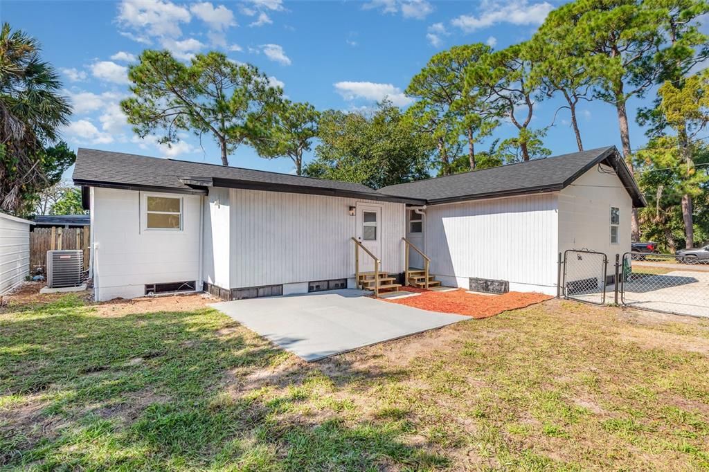 待售: $325,000 (3 贝兹, 2 浴室, 1424 平方英尺)