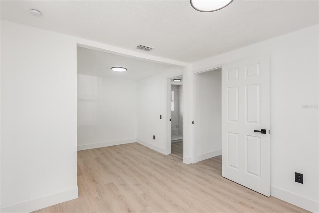 待售: $325,000 (3 贝兹, 2 浴室, 1424 平方英尺)