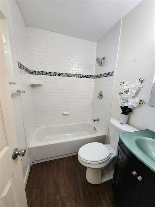 待售: $325,000 (2 贝兹, 2 浴室, 1292 平方英尺)