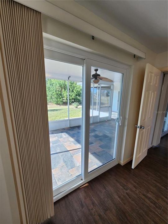 待售: $325,000 (2 贝兹, 2 浴室, 1292 平方英尺)