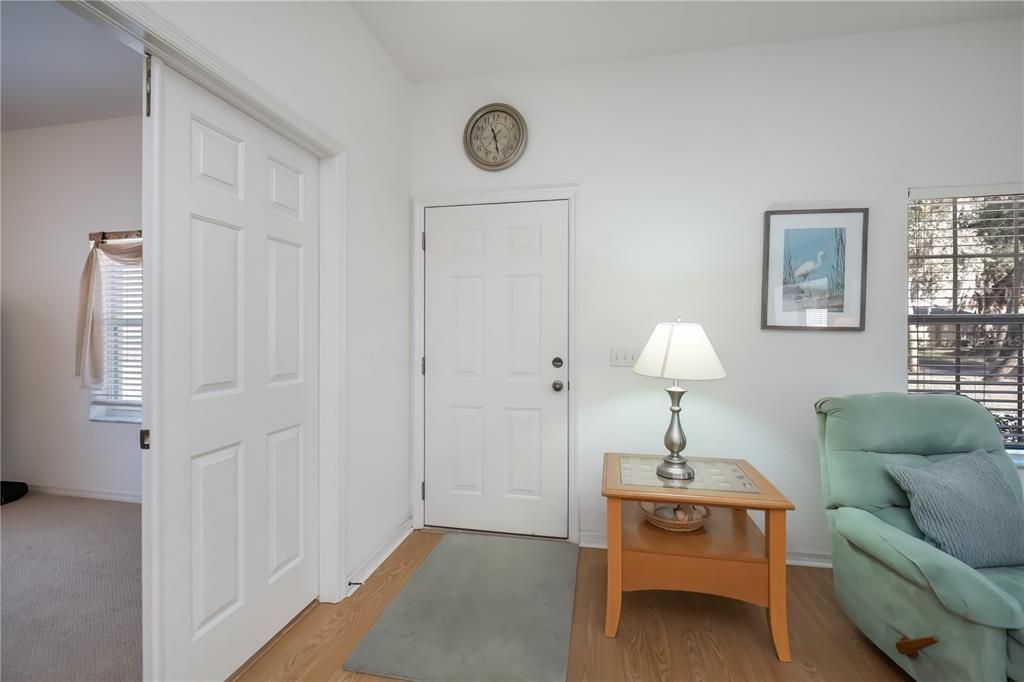 待售: $239,900 (2 贝兹, 2 浴室, 1364 平方英尺)