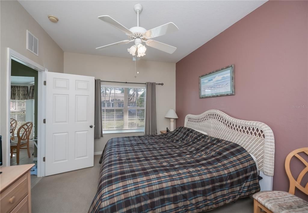 待售: $239,900 (2 贝兹, 2 浴室, 1364 平方英尺)