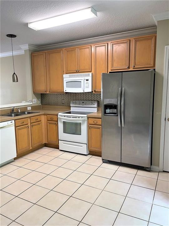 For Rent: $1,775 (2 beds, 2 baths, 1095 Square Feet)