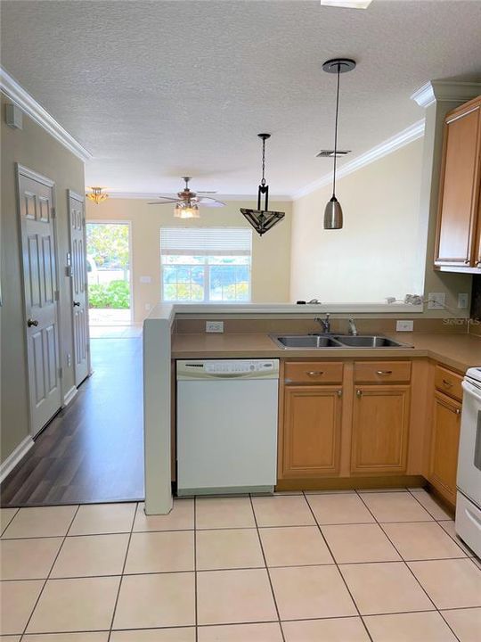 For Rent: $1,775 (2 beds, 2 baths, 1095 Square Feet)