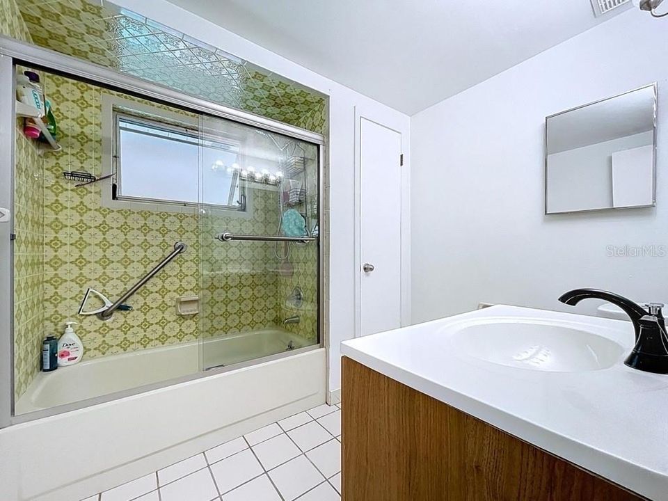 待售: $325,000 (3 贝兹, 2 浴室, 1368 平方英尺)