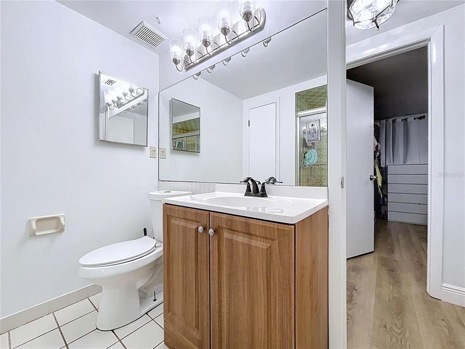 待售: $325,000 (3 贝兹, 2 浴室, 1368 平方英尺)