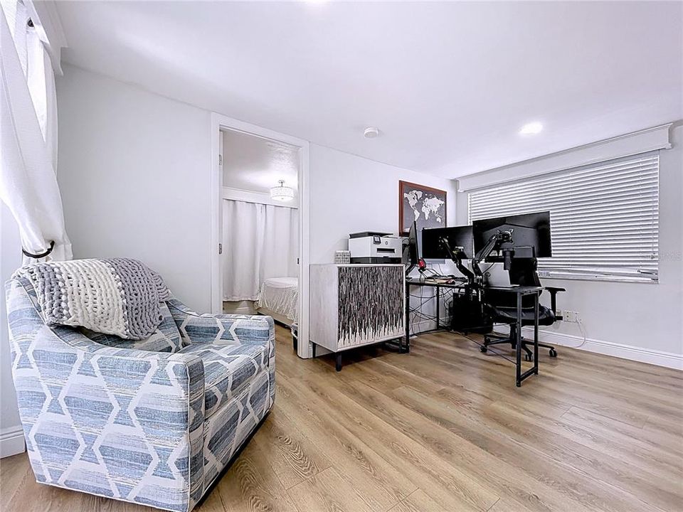 待售: $325,000 (3 贝兹, 2 浴室, 1368 平方英尺)