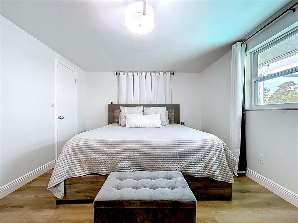 待售: $325,000 (3 贝兹, 2 浴室, 1368 平方英尺)