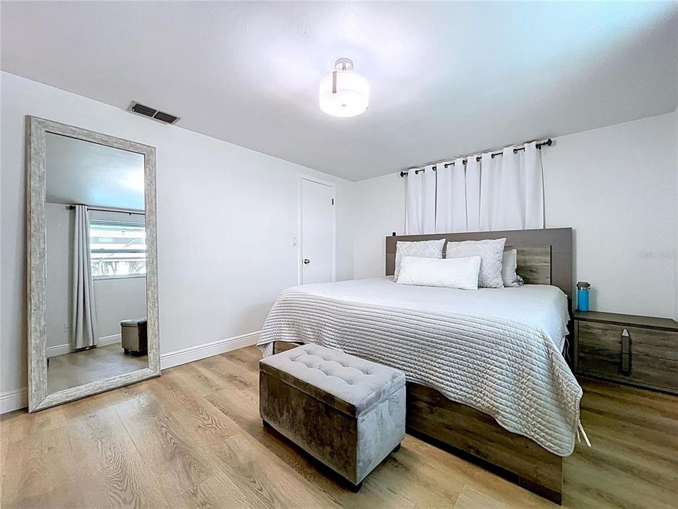 待售: $325,000 (3 贝兹, 2 浴室, 1368 平方英尺)