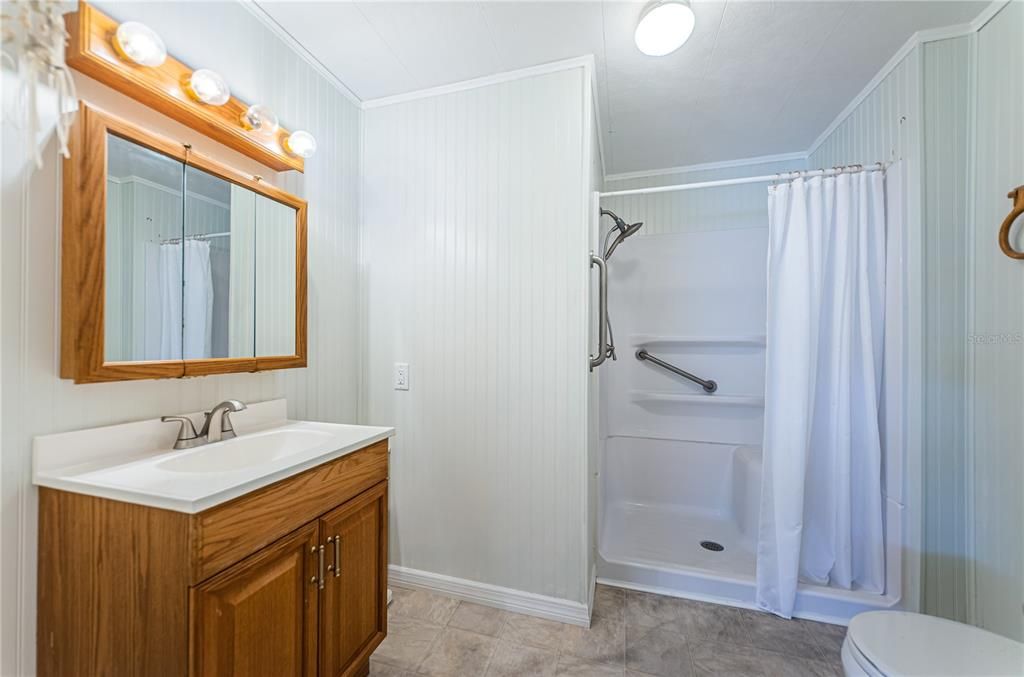 For Sale: $135,000 (2 beds, 2 baths, 912 Square Feet)