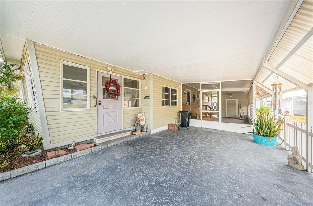 For Sale: $135,000 (2 beds, 2 baths, 912 Square Feet)