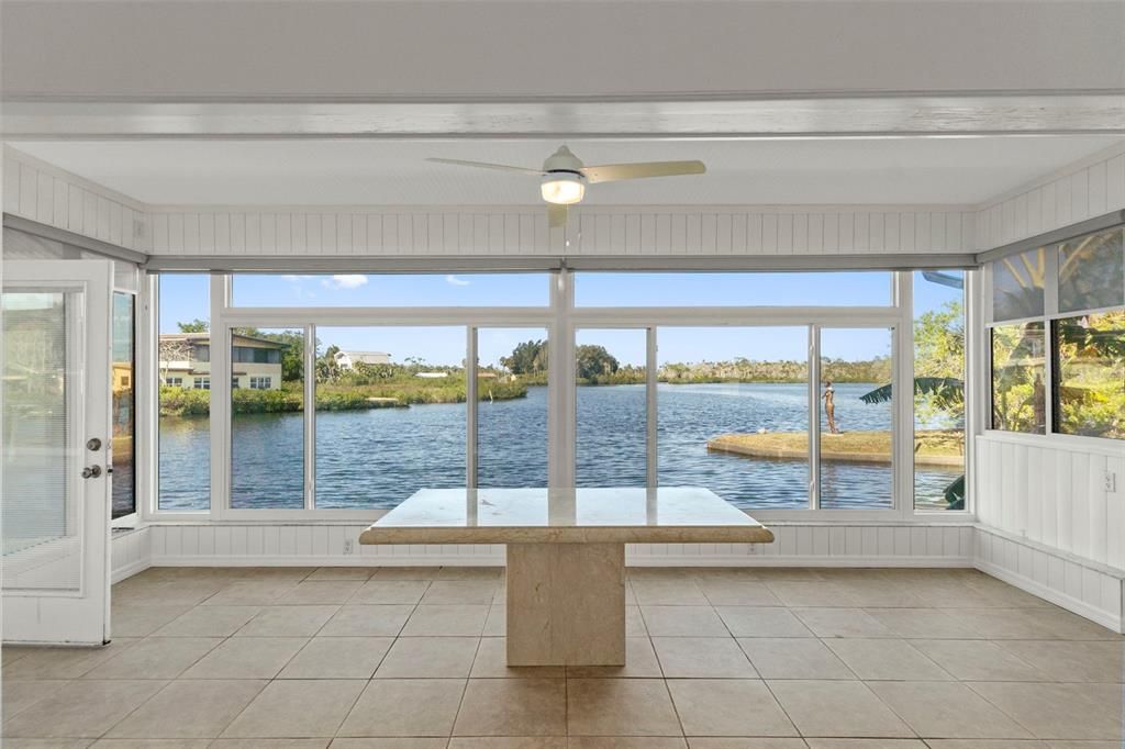 For Sale: $455,000 (2 beds, 2 baths, 1653 Square Feet)