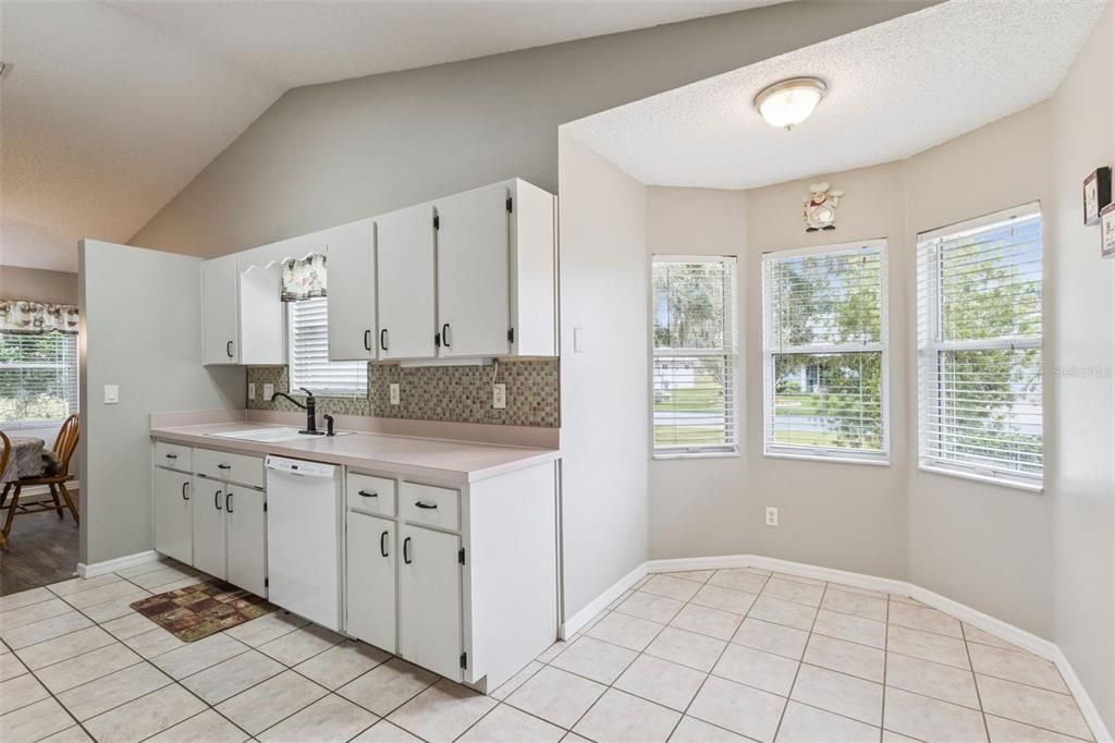 待售: $259,900 (2 贝兹, 2 浴室, 1522 平方英尺)