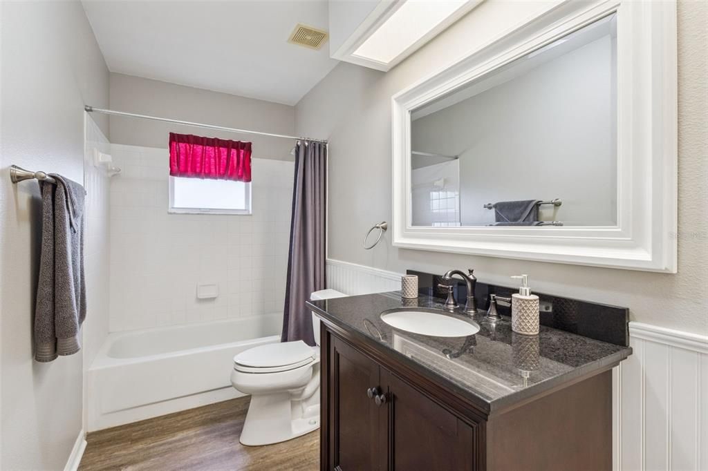 待售: $259,900 (2 贝兹, 2 浴室, 1522 平方英尺)