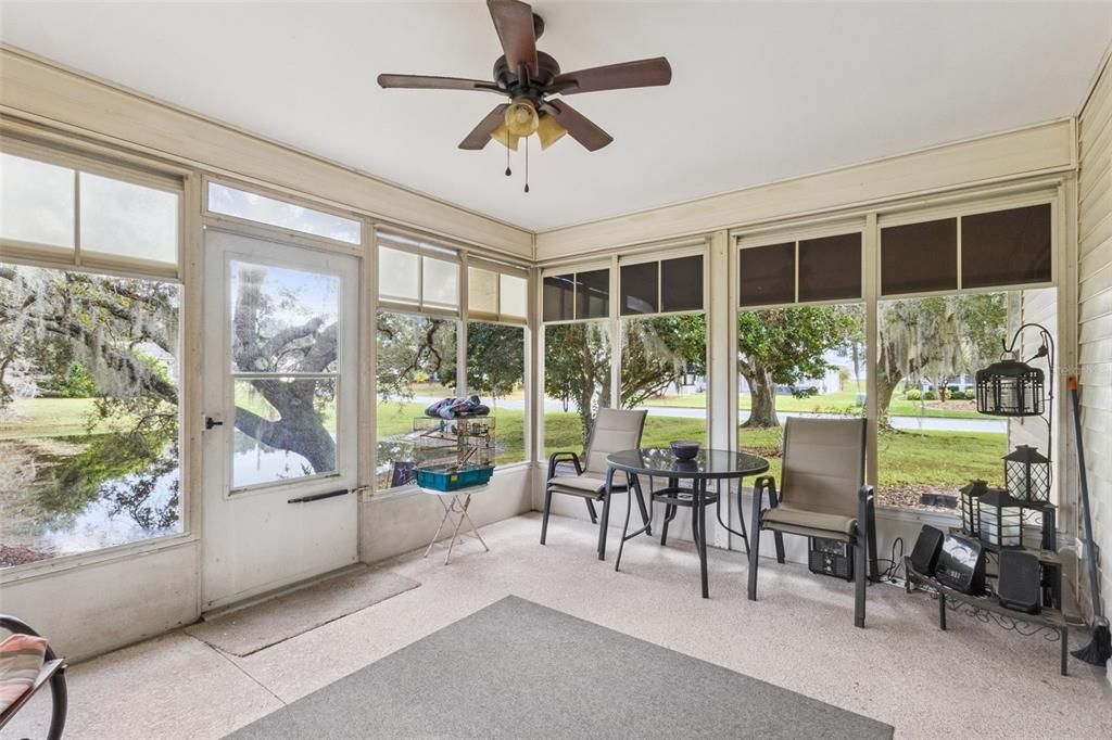 待售: $259,900 (2 贝兹, 2 浴室, 1522 平方英尺)