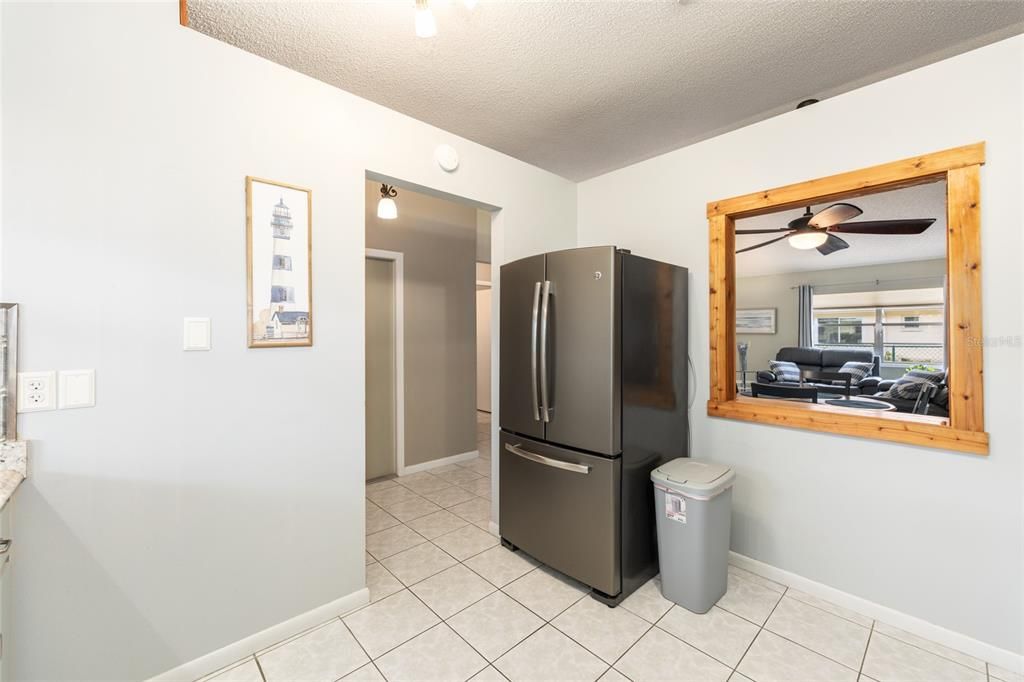 For Rent: $1,500 (2 beds, 2 baths, 1577 Square Feet)