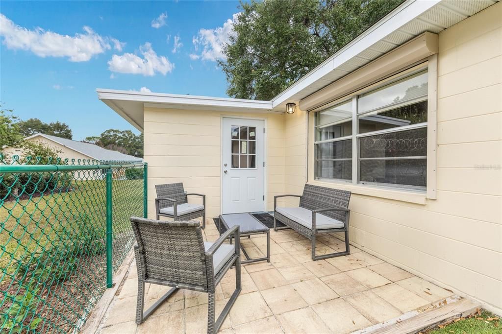 For Rent: $1,500 (2 beds, 2 baths, 1577 Square Feet)