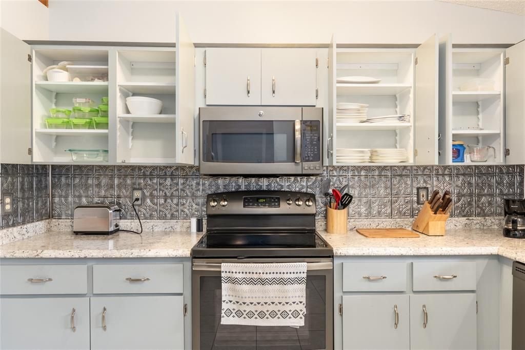 For Rent: $1,500 (2 beds, 2 baths, 1577 Square Feet)