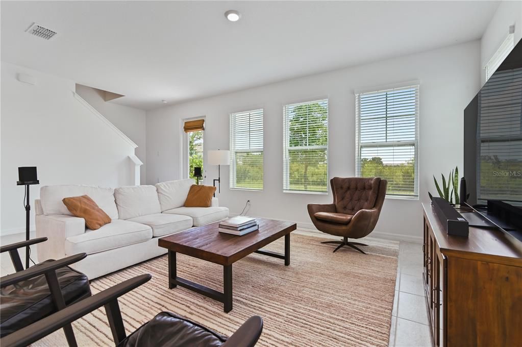 En Venta: $359,900 (3 camas, 2 baños, 2160 Pies cuadrados)