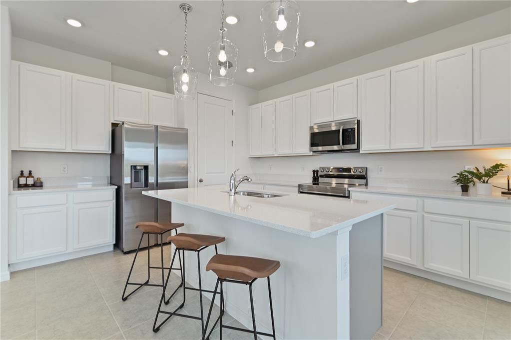 En Venta: $359,900 (3 camas, 2 baños, 2160 Pies cuadrados)