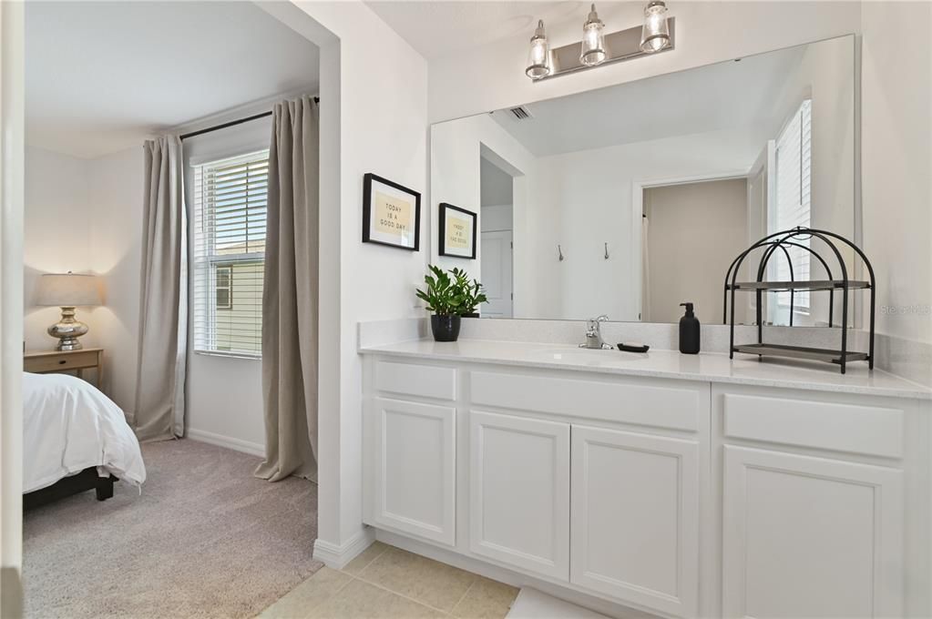 En Venta: $359,900 (3 camas, 2 baños, 2160 Pies cuadrados)