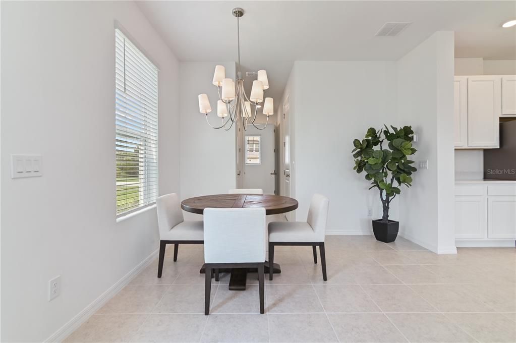 En Venta: $359,900 (3 camas, 2 baños, 2160 Pies cuadrados)