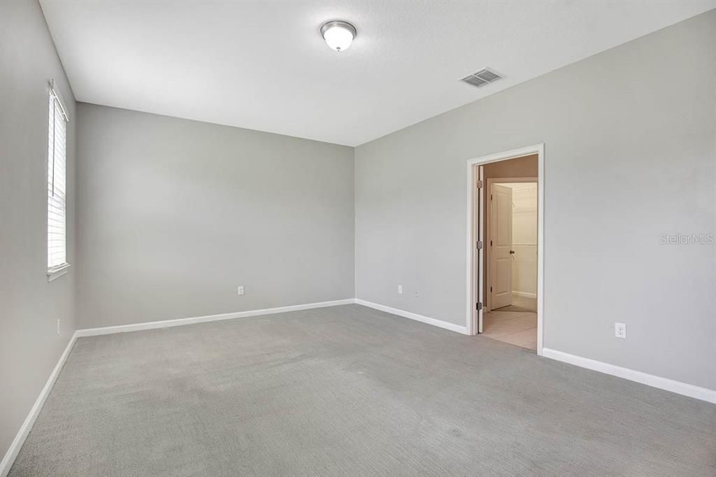 En Renta: $2,700 (3 camas, 2 baños, 2017 Pies cuadrados)