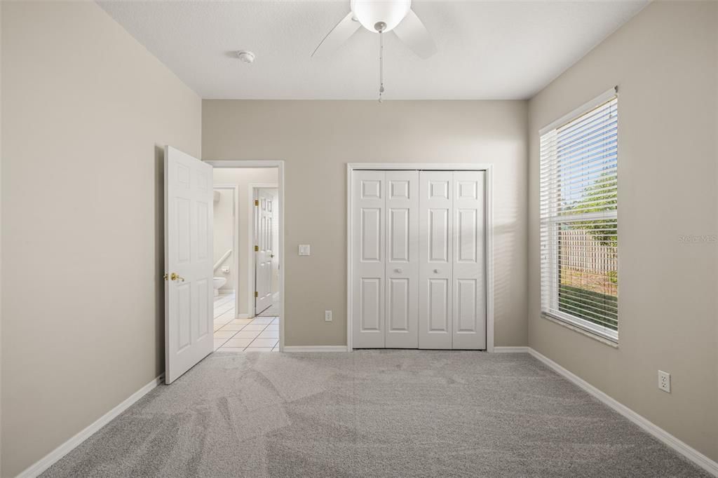 En Venta: $459,000 (4 camas, 2 baños, 2220 Pies cuadrados)