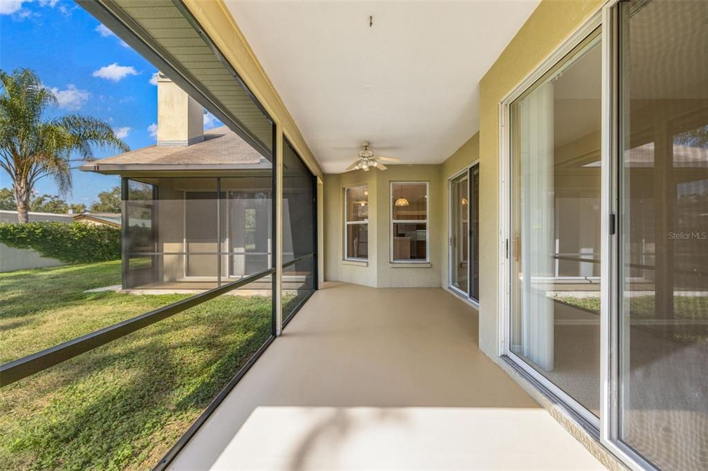 En Venta: $459,000 (4 camas, 2 baños, 2220 Pies cuadrados)