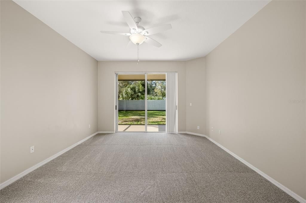 En Venta: $459,000 (4 camas, 2 baños, 2220 Pies cuadrados)