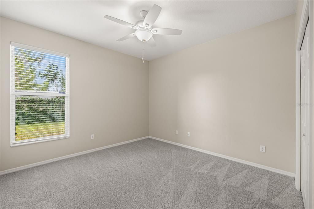 En Venta: $459,000 (4 camas, 2 baños, 2220 Pies cuadrados)