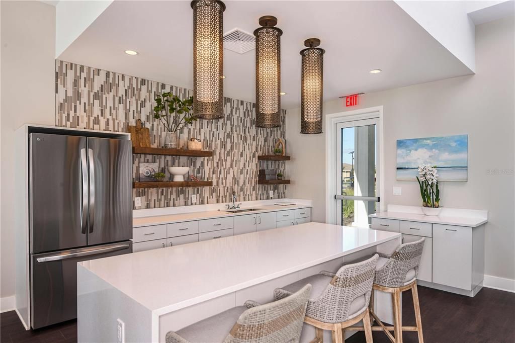 Active With Contract: $260,900 (2 beds, 2 baths, 1515 Square Feet)