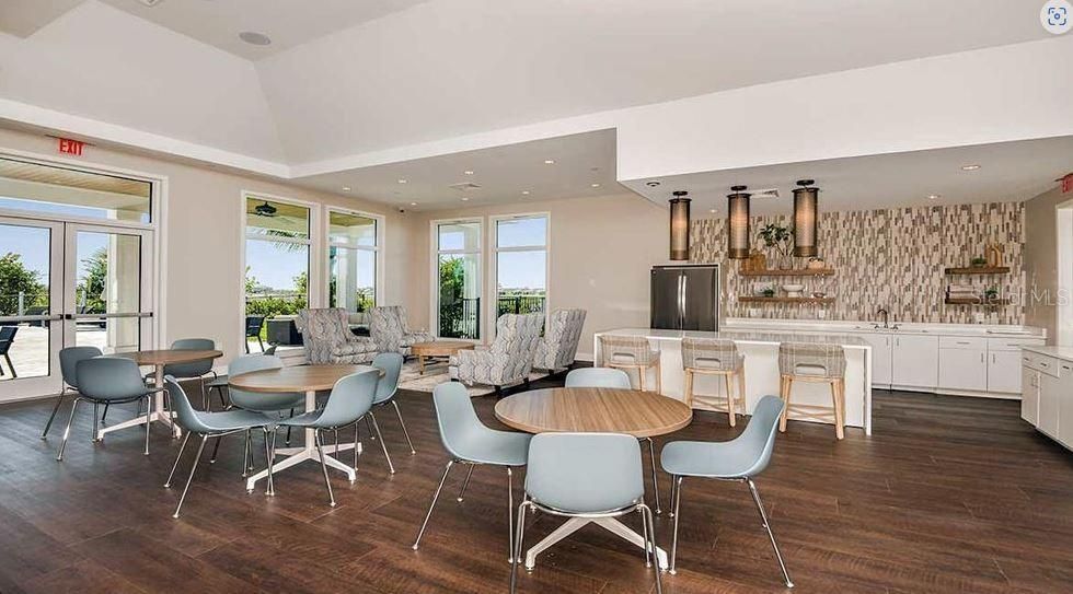 En Venta: $260,900 (2 camas, 2 baños, 1515 Pies cuadrados)