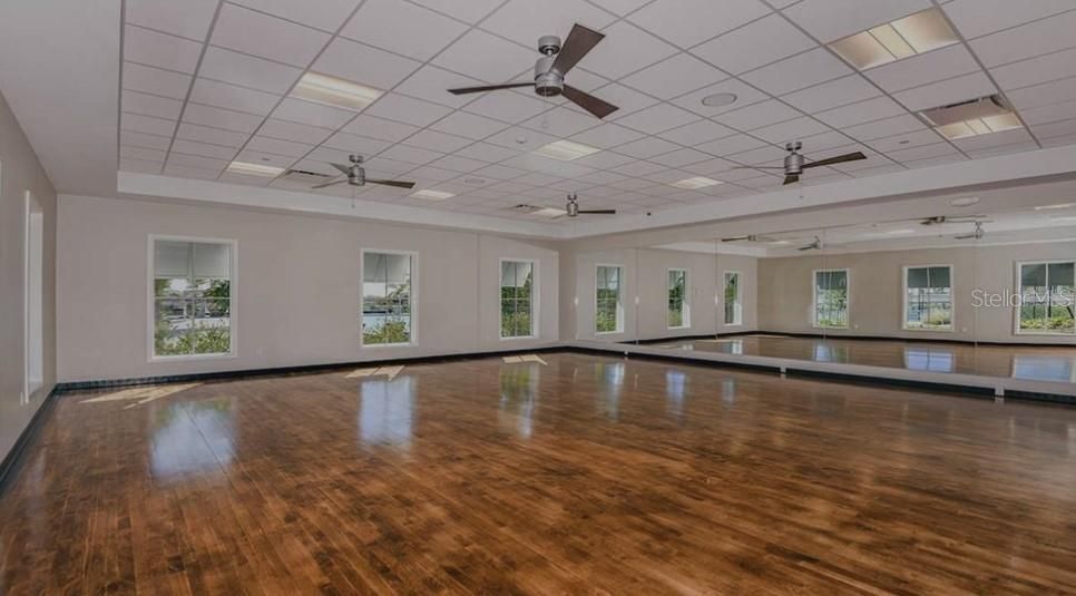 En Venta: $260,900 (2 camas, 2 baños, 1515 Pies cuadrados)