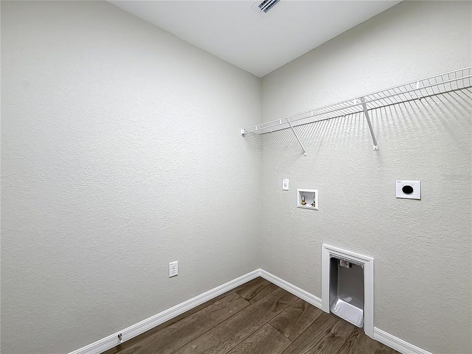 待售: $369,000 (3 贝兹, 2 浴室, 1887 平方英尺)