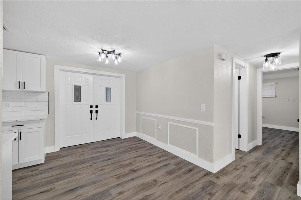 待售: $349,900 (5 贝兹, 3 浴室, 1780 平方英尺)