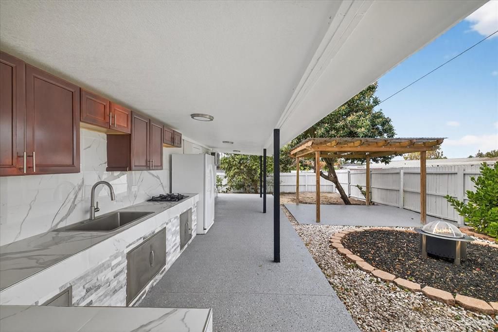 待售: $349,900 (5 贝兹, 3 浴室, 1780 平方英尺)